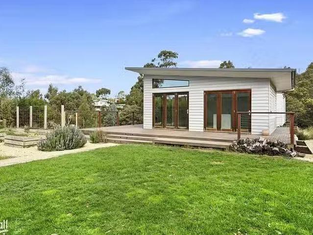 Cozy 7 Rada Road, Kettering, TAS 7155