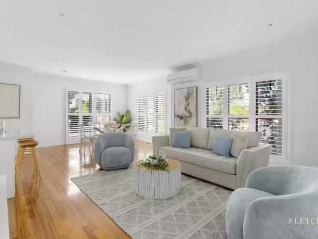 Charming 7a Roger Court, Nunawading VIC 3131 Townhouse Auction