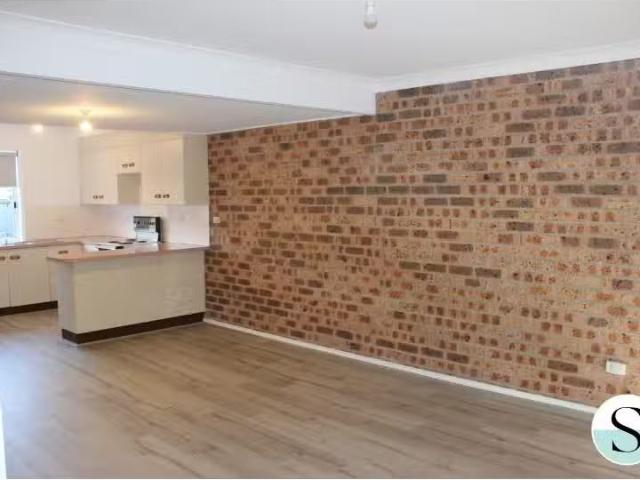 Cozy 8/42 46 partinson Street, Charlestown Apartment for rent.