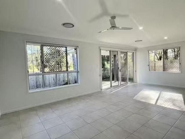 Cozy 88 Loupos Street, Pallara, QLD 4110