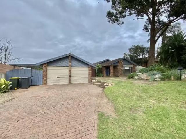 Unique 80 Mc Donnell Street, RABY House for rent Listed by Te.