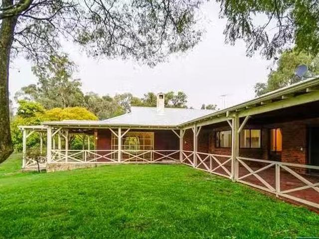 Unique 80 Lee Steere Drive, Mariginiup, WA 6078