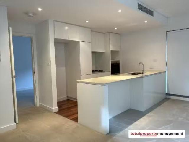Unique 8/17 State Circle, FORREST Apartment for rent Listed b.