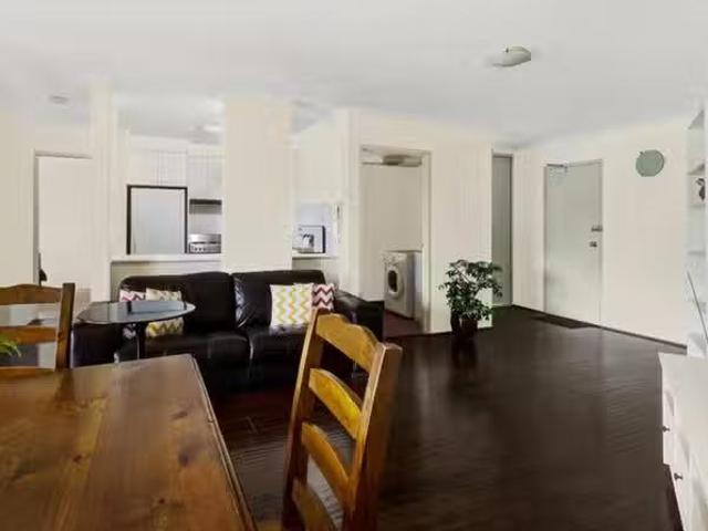 Cheap 8/1 3 Thomas Street, Hornsby, NSW 2077