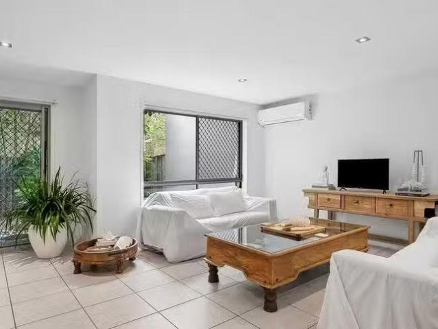 Just in! 8/26 Catalina Drive, Mudjimba, QLD 4564