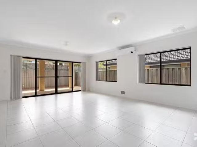 Cheap 8/357 Rockingham Road, Spearwood, WA 6163