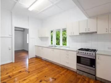 For Rent! 83 Beck Street, Paddington House for rent Listed by.