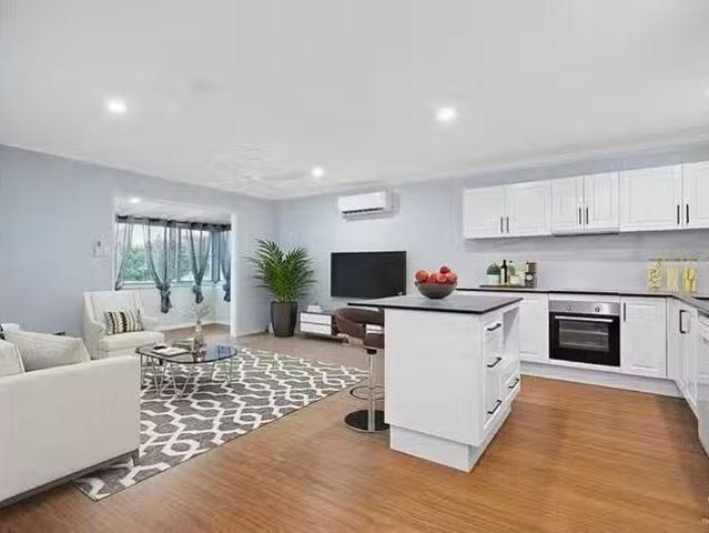 Rental! 8 Barton Street, Underwood, QLD 4119