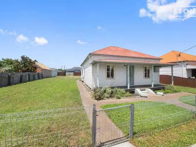 Cozy 8 First Street, Weston, NSW 2326