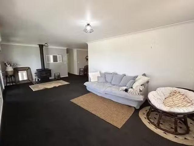 Deal! 8 Kremer Crescent, Wallerawang, NSW 2845