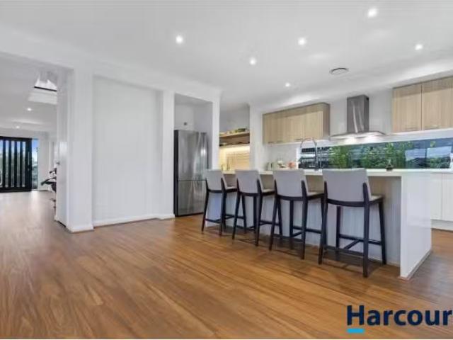 Nice 8 Napier Street, GOONELLABAH House for rent Listed by Ab.
