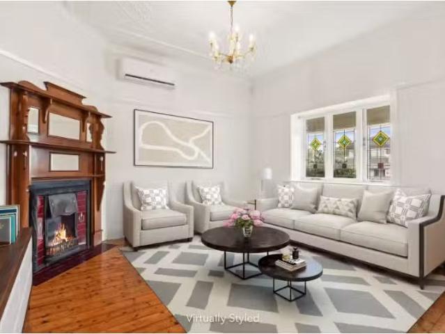 Just in! 8 Wynnstay Avenue, Enfield House for rent Listed by.