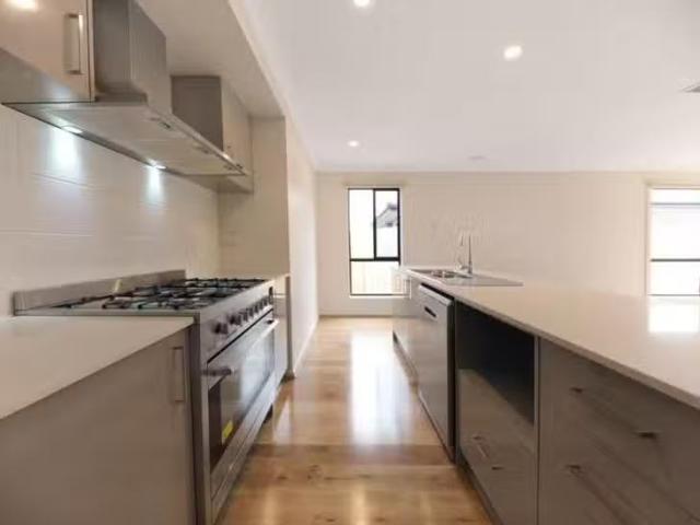 Deal! 8 Tower Court, Wallan, VIC 3756