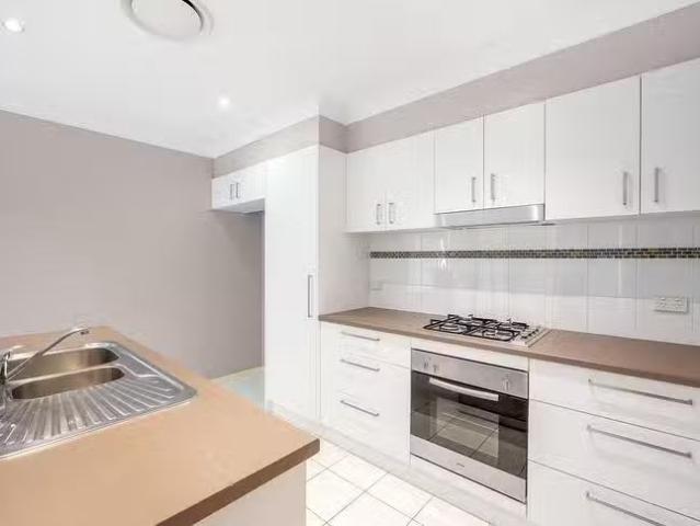Nice 8B Kurume Close, Tuggerah, NSW 2259