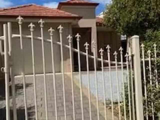 Nice 8B Shalford Terrace, Campbelltown, SA 5074