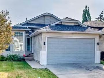 Douglasdale-glen, Calgary, Alberta - Fireplace