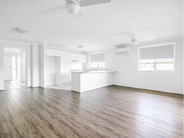 Rental! 96 Hillview Rd, East Branxton House for rent Listed b.