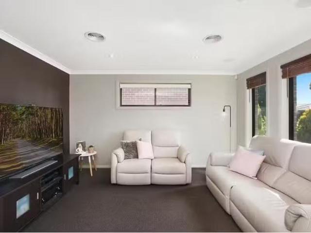 Nice 97 Rob Riley Circuit, BONNER House for rent Listed by To.