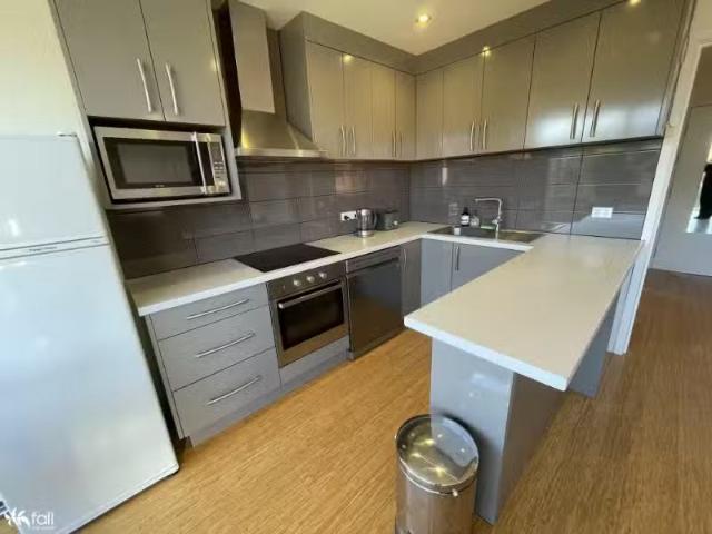 Nice 9/16b Stoke Street, NEW TOWN House for rent Listed by Sh.