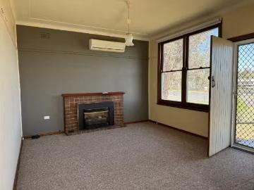 Rental! 91 Clarke Street, HARDEN House for rent Listed by Bri.