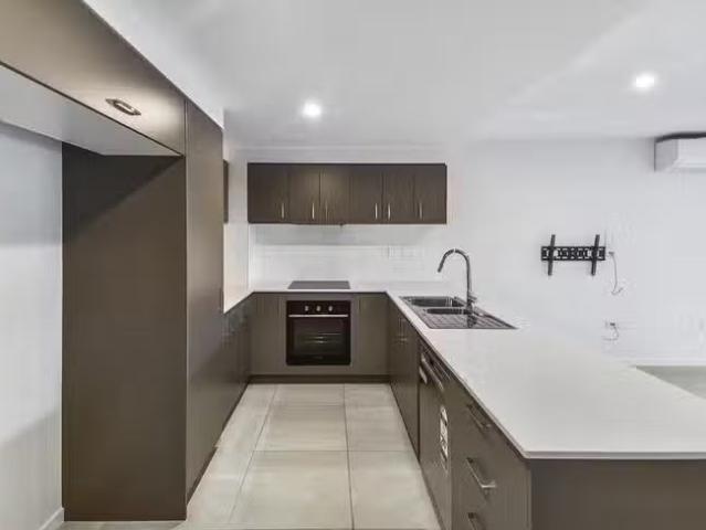 Nice 9/27 Verney Street, Kings Beach, QLD 4551