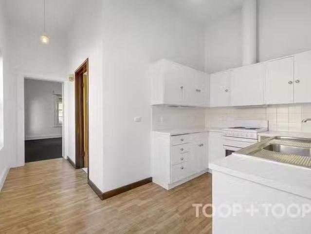 Cozy 92 Stanley Street, North Adelaide, SA 5006