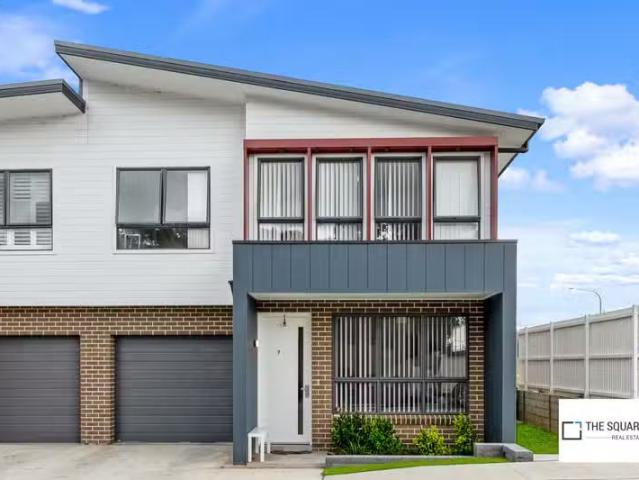 Just in! 9 Calamvale Glade, Riverstone NSW 2765