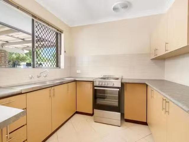 Deal! 9 Armata Walk, Mirrabooka, WA 6061