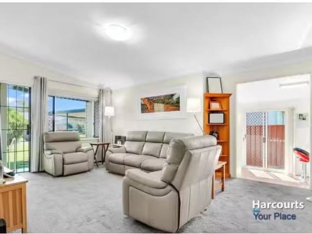 Charming 9 Goroka Street, WHALAN House for rent Listed by Tri.