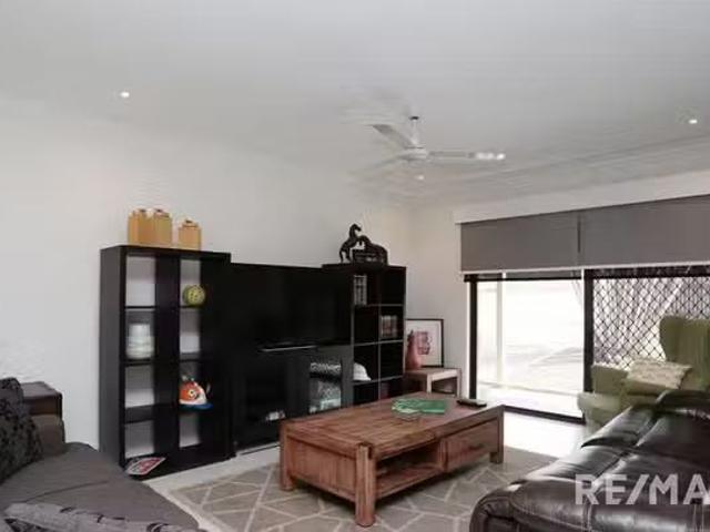 Cheap 9 Gertrude Mcleod Crescent, Middle Park, QLD 4074