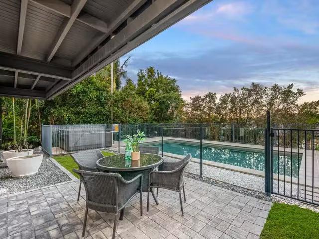 Rental! 9 Hakea Crescent, Chapel Hill QLD 4069
