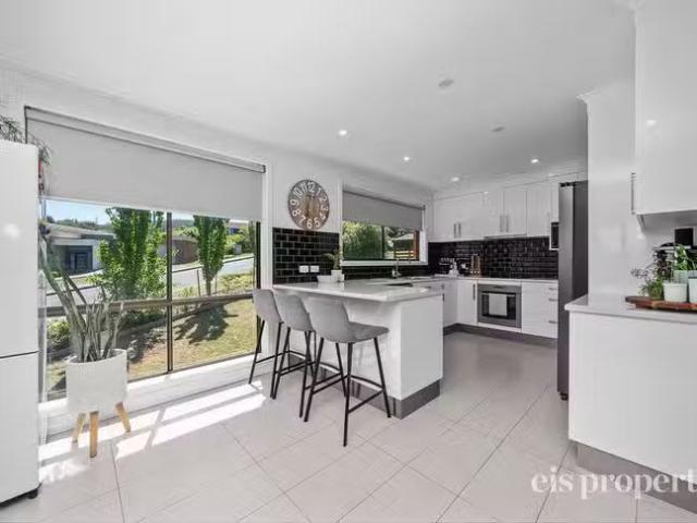 Rental! 9 Minerva Street, Howrah, TAS 7018