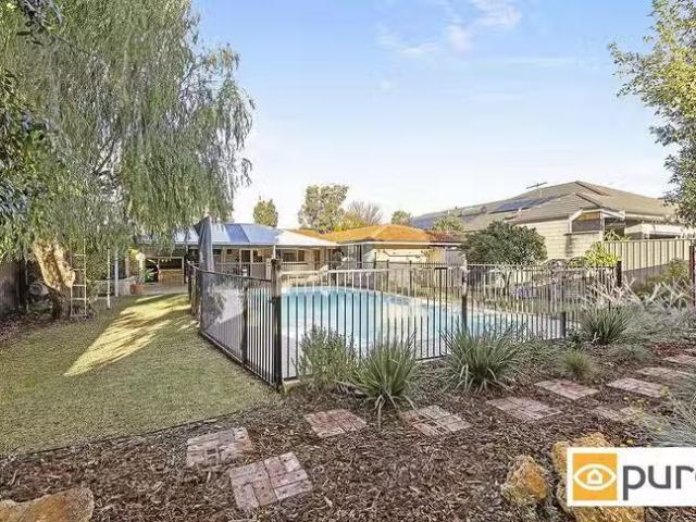 Cozy 9 Sandalwood Avenue, Woodlands, WA 6018