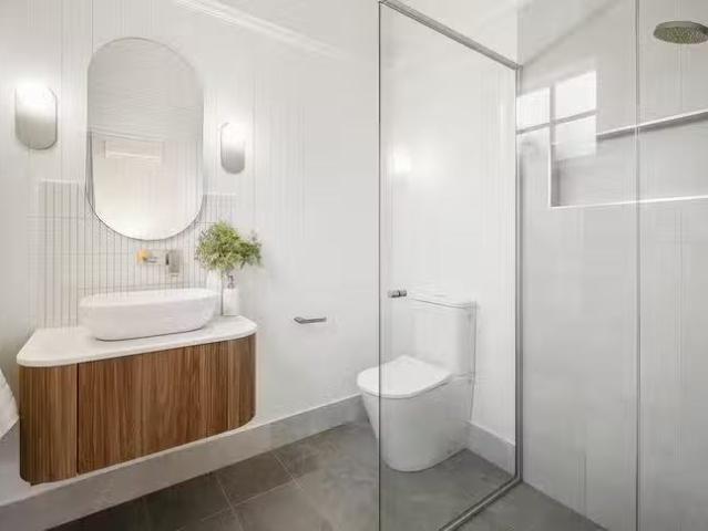 Cheap 9 Shaw Street, Bardon, QLD 4065