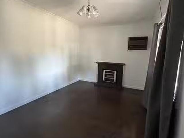 Cheap 9 Strickland Avenue, Northam, WA 6401