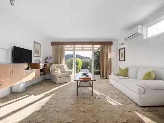 Unique 9 Rowena Road, Malvern East, VIC 3145