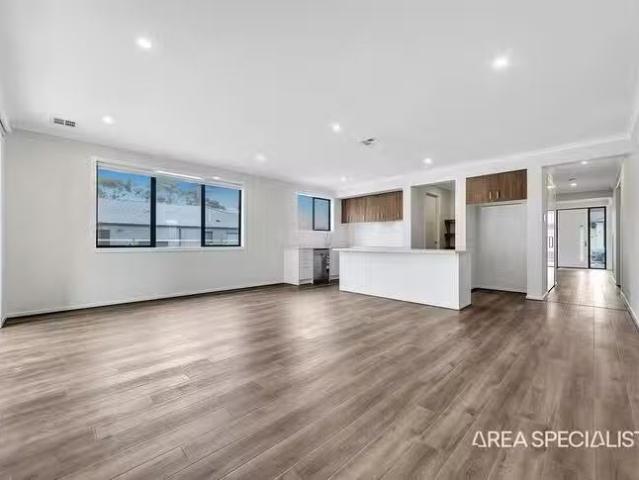 Rental! 9 Vega Road, Sunbury, VIC 3429