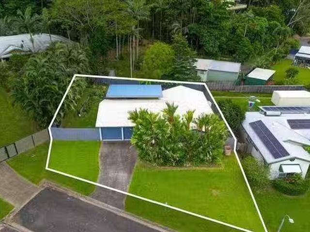 Cheap 9 Yates Court, White Rock, QLD 4868