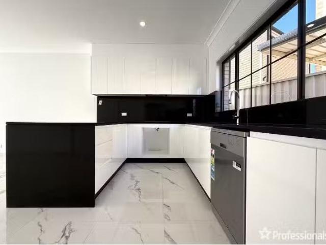 Cheap 9A Pine Road, Casula Townhouse for rent Listed by Miche.