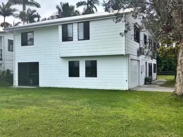 Charming 9A Yamba Street, Palmers Island, NSW 2463