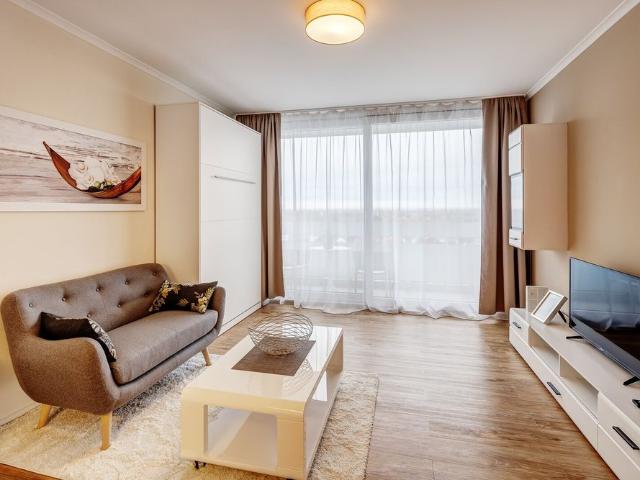 Nicely furnished apartment for rent at Arabellapark