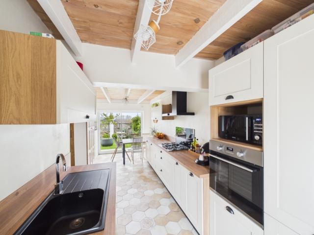 Nichée au c?ur du charmant village de Baincthun, cette maison individuelle de 110 m²