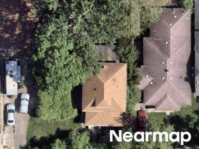 Nichol Ave