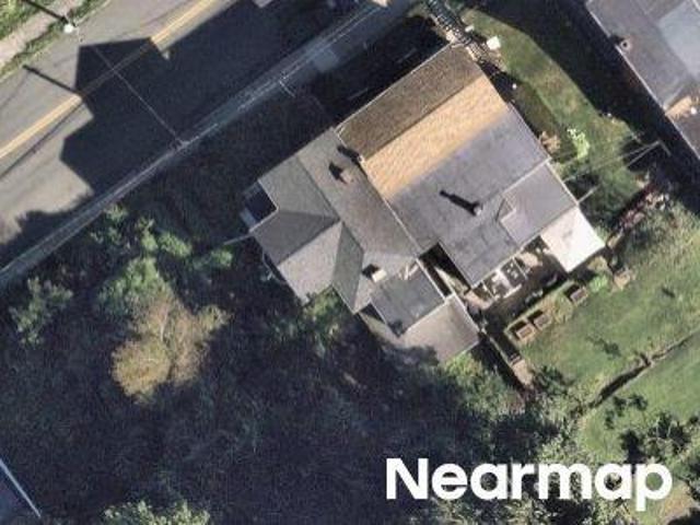 Nichols St