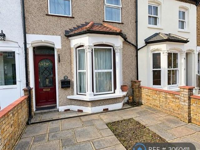 Nicholson Road, Croydon, CR0 4 bed terraced house to rent £2,600 pcm £600 pw