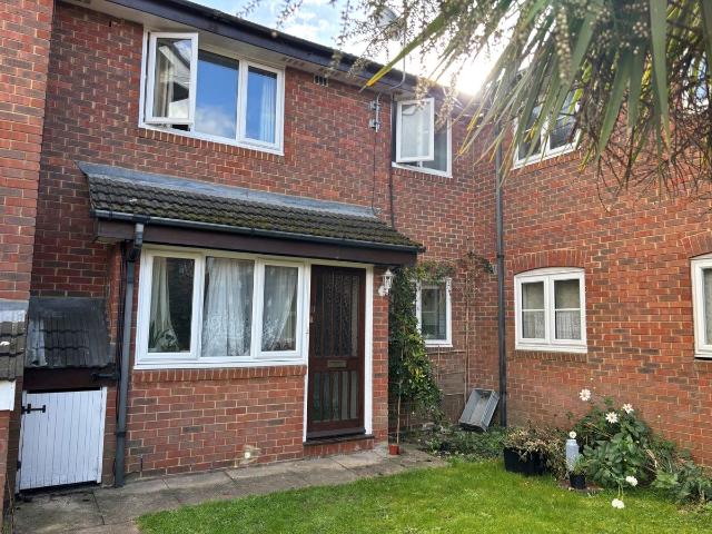 Nicholson Walk, Egham, Surrey TW20, 1 bed terraced house to rent, £1,350 pcm | PrimeLocation