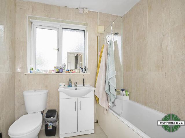 Nicoll Road, London NW10, 2 bed flat to rent, £1,650 pcm | PrimeLocation