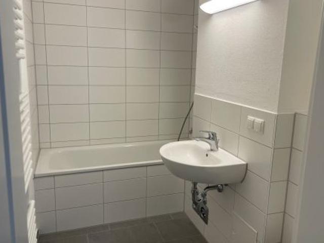 Niddastr. 1, 3 4 schöne 2 Zimmer Wohnung mit Loggia! WBS erforderlich!
