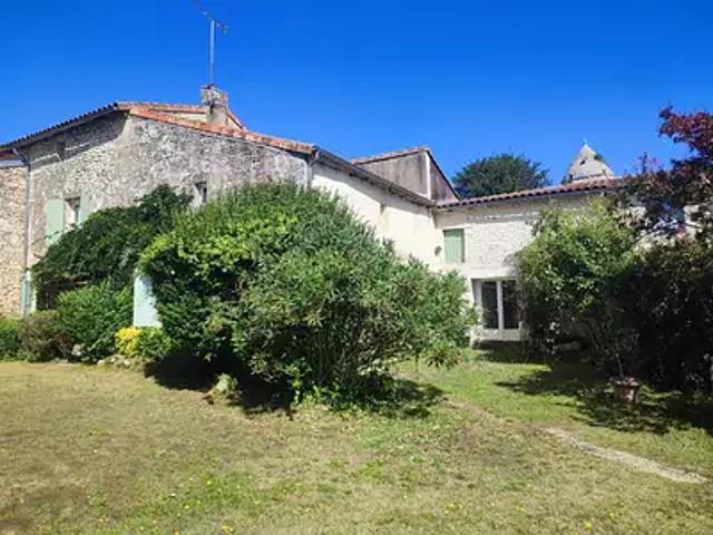 Nieul le Virouil 17150 Achat / Vente maison 11 pièces t11