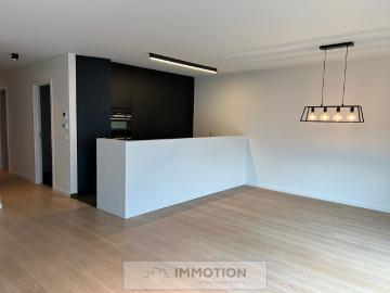 Nieuw appartement met 2 slaapkamers, terras en garagebox